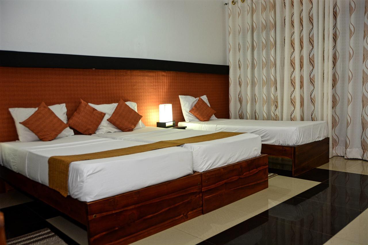 Rainbow Beach Hotel Negombo Zewnętrze zdjęcie