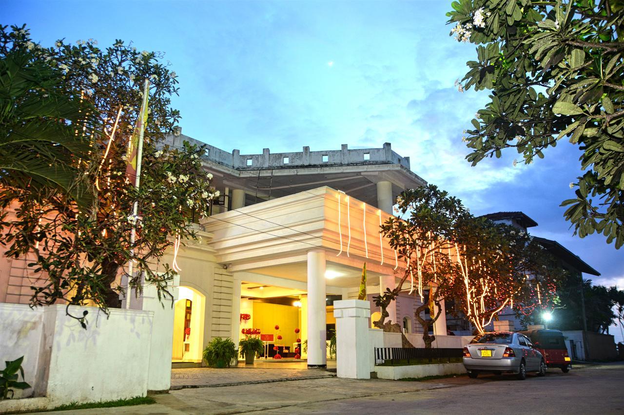 Rainbow Beach Hotel Negombo Zewnętrze zdjęcie
